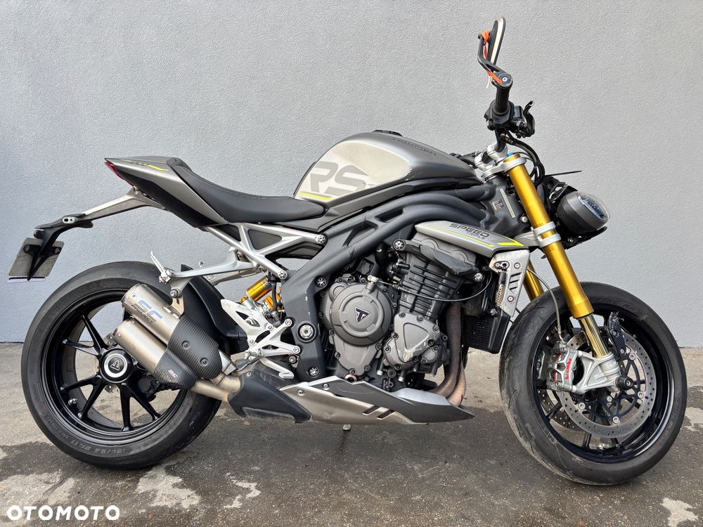 Triumph Speed Triple - 1