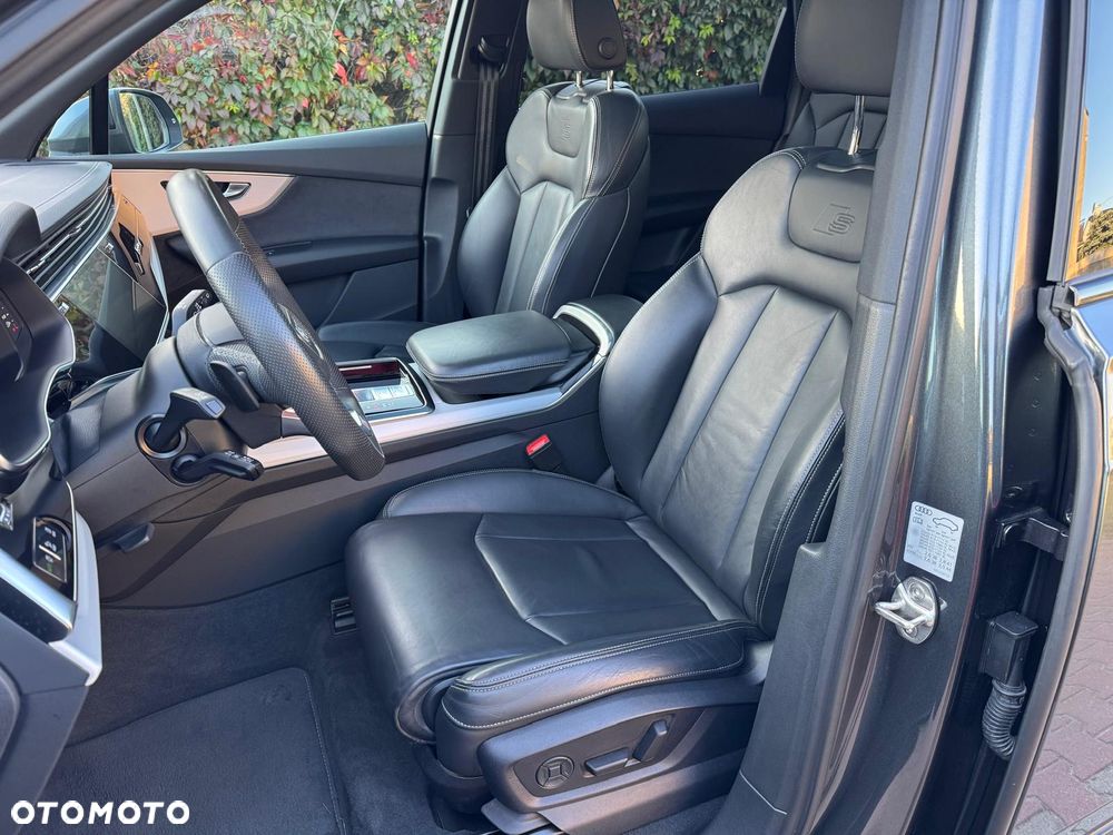 Audi Q7 55 TFSI e quattro tiptronic S line - 23