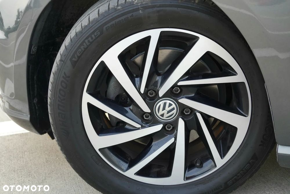 Volkswagen Golf - 29