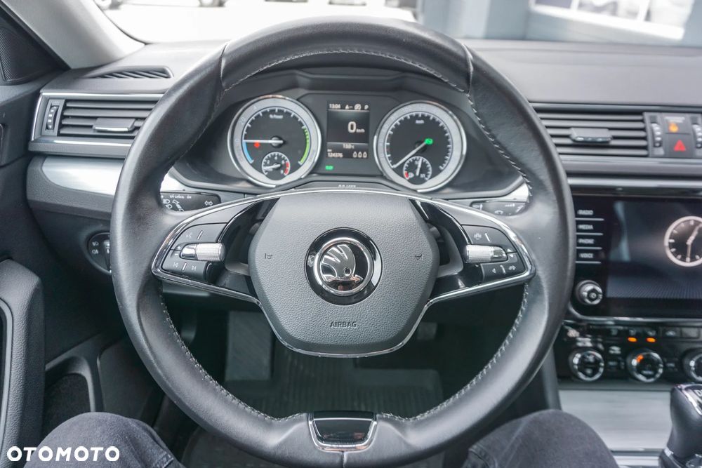 Skoda Superb 1.4 TSI Plug-In Hybrid Ambition DSG - 11