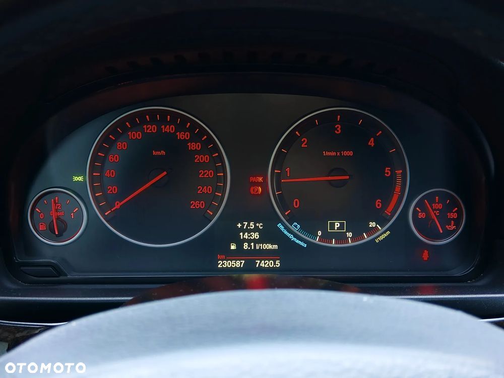 BMW Seria 5 520d - 12