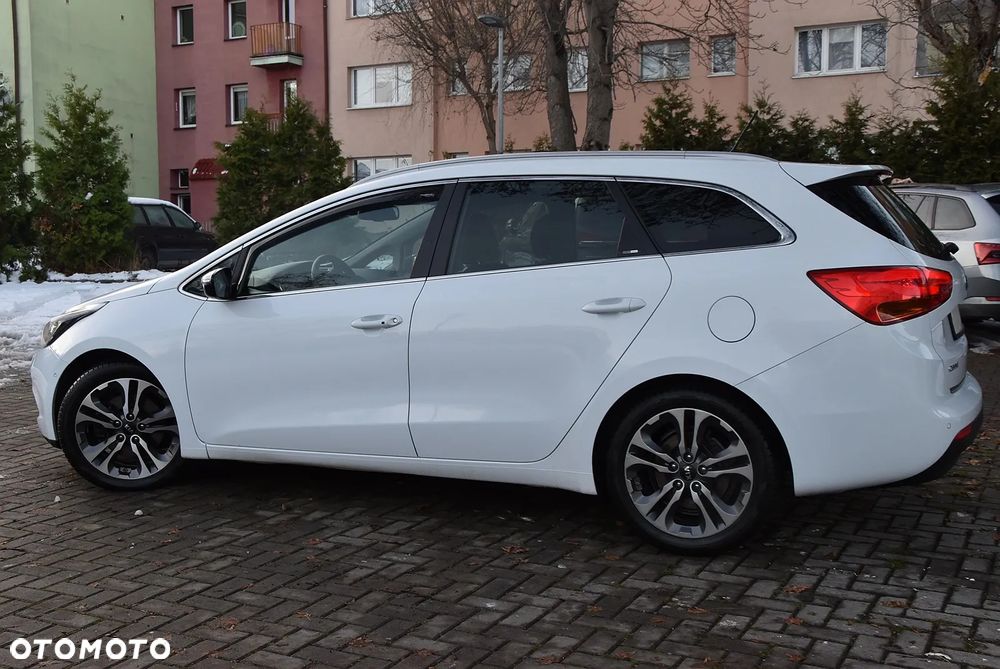 Kia Ceed - 4
