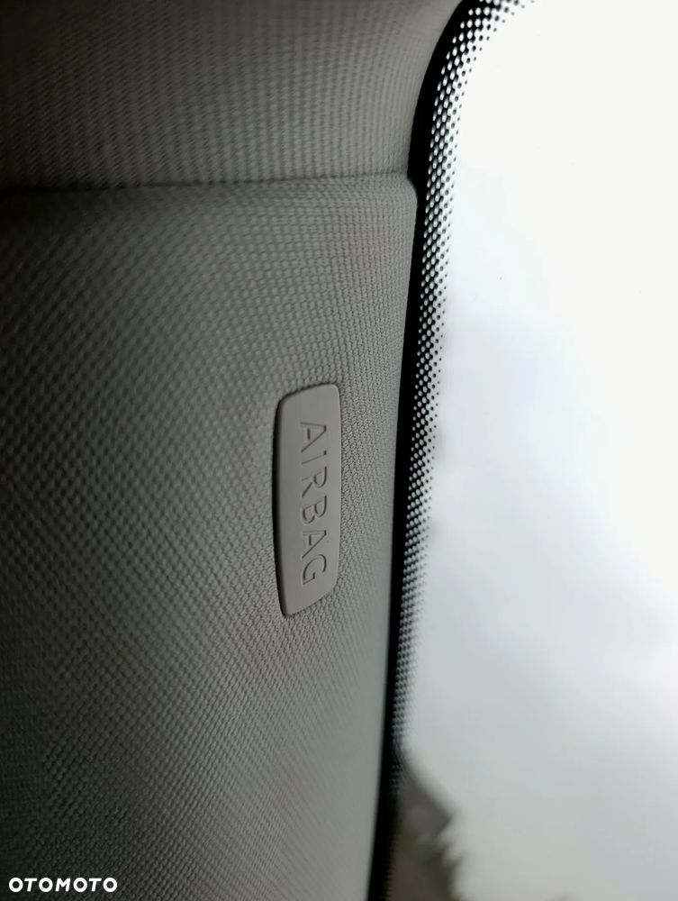 Volkswagen Golf 1.9 TDI DPF Trendline - 21