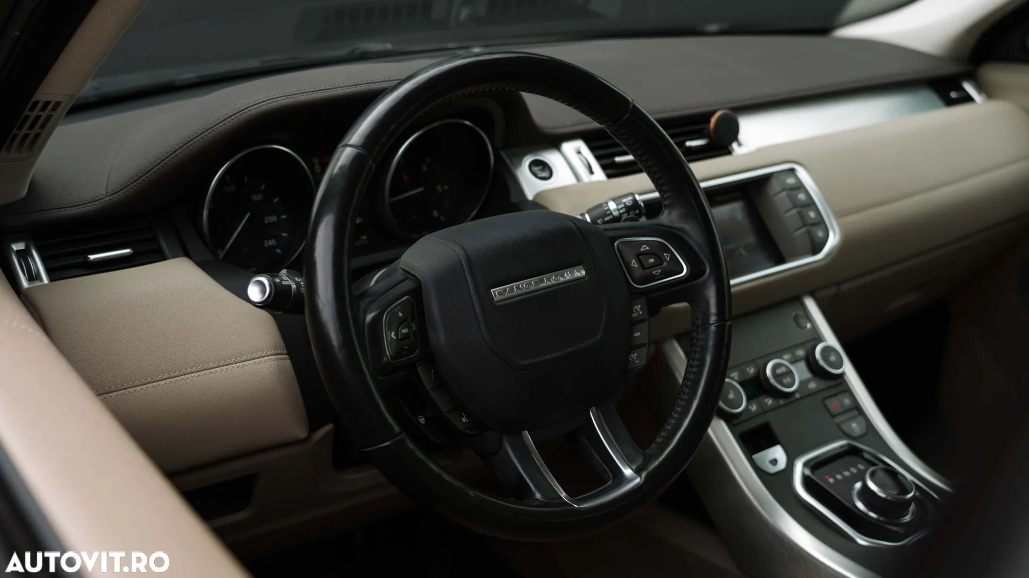 Land Rover Range Rover Evoque - 9