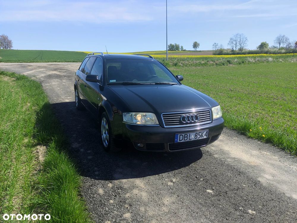 Audi A6 Avant 2.4 - 1