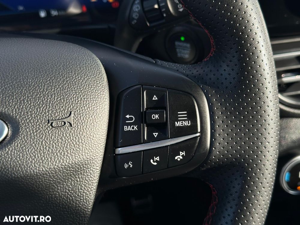 Ford Kuga 2.5 Duratec FWD FHEV ST-Line - 36