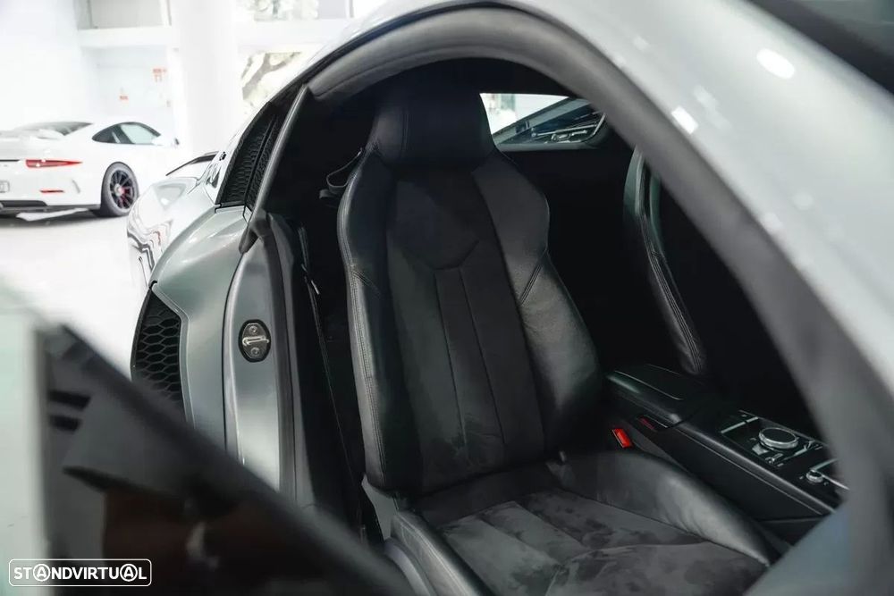 Audi R8 Coupé 5.2 FSI V10 Plus S tronic - 48