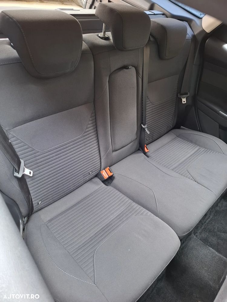 Ford Focus 1.0 EcoBoost Titanium - 19