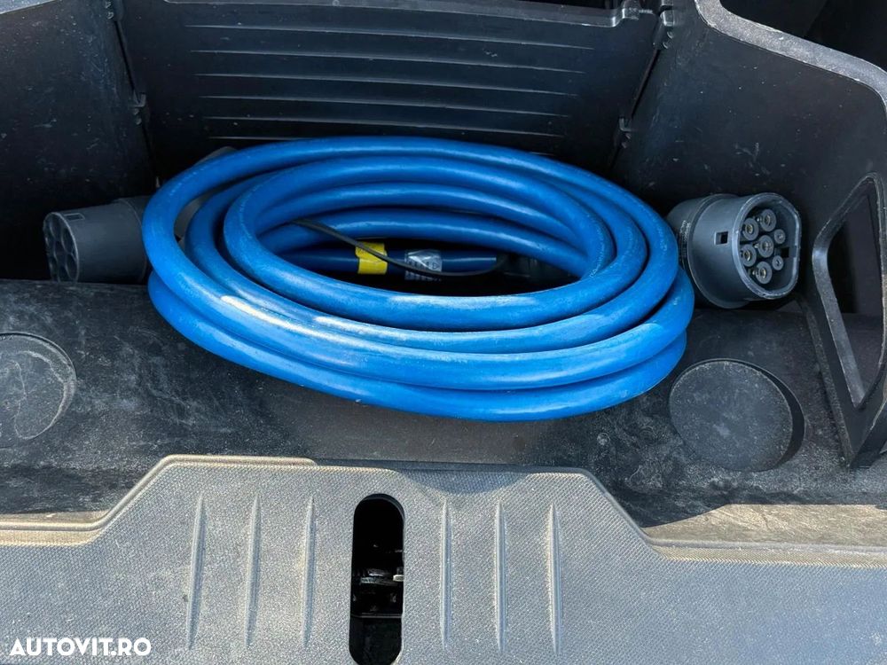 Ford Mustang Mach-E PREMIUM - 16