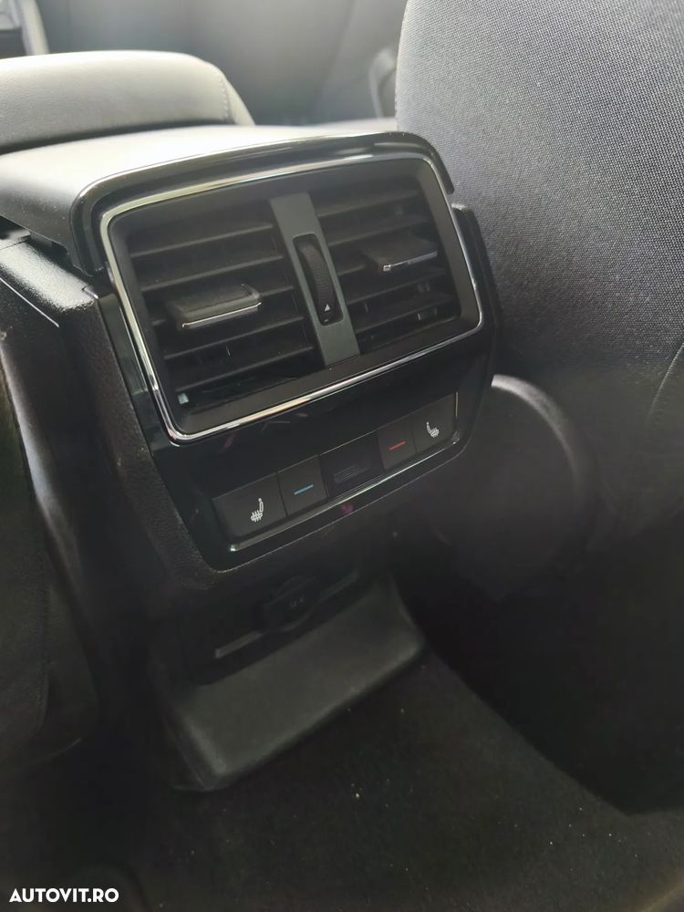 Skoda Karoq 2.0 TDI SCR 4x4 DSG Style - 12