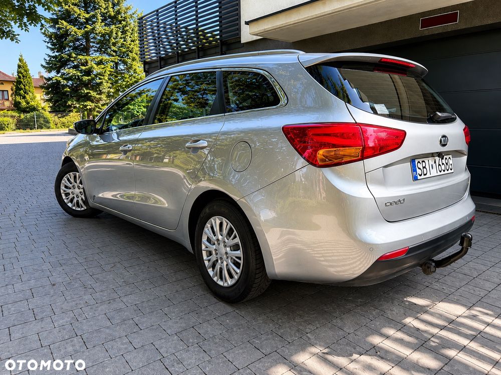 Kia Ceed 1.6 GDI Business Line - 14