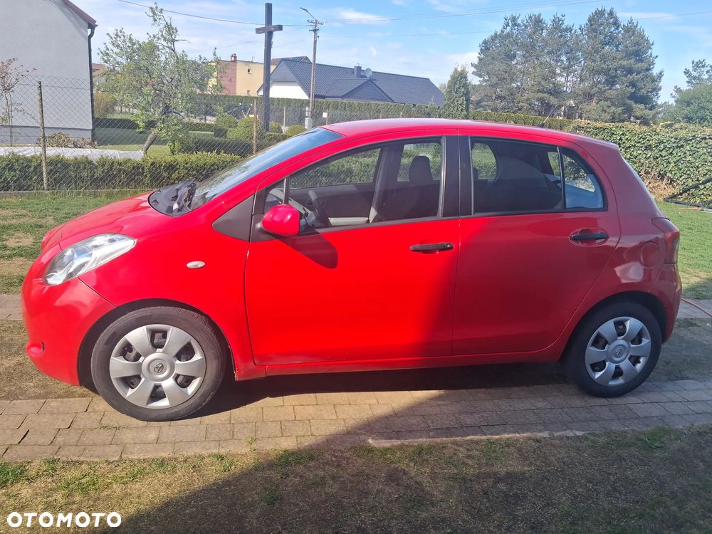 Toyota Yaris 1.3 VVT-i Luna - 5