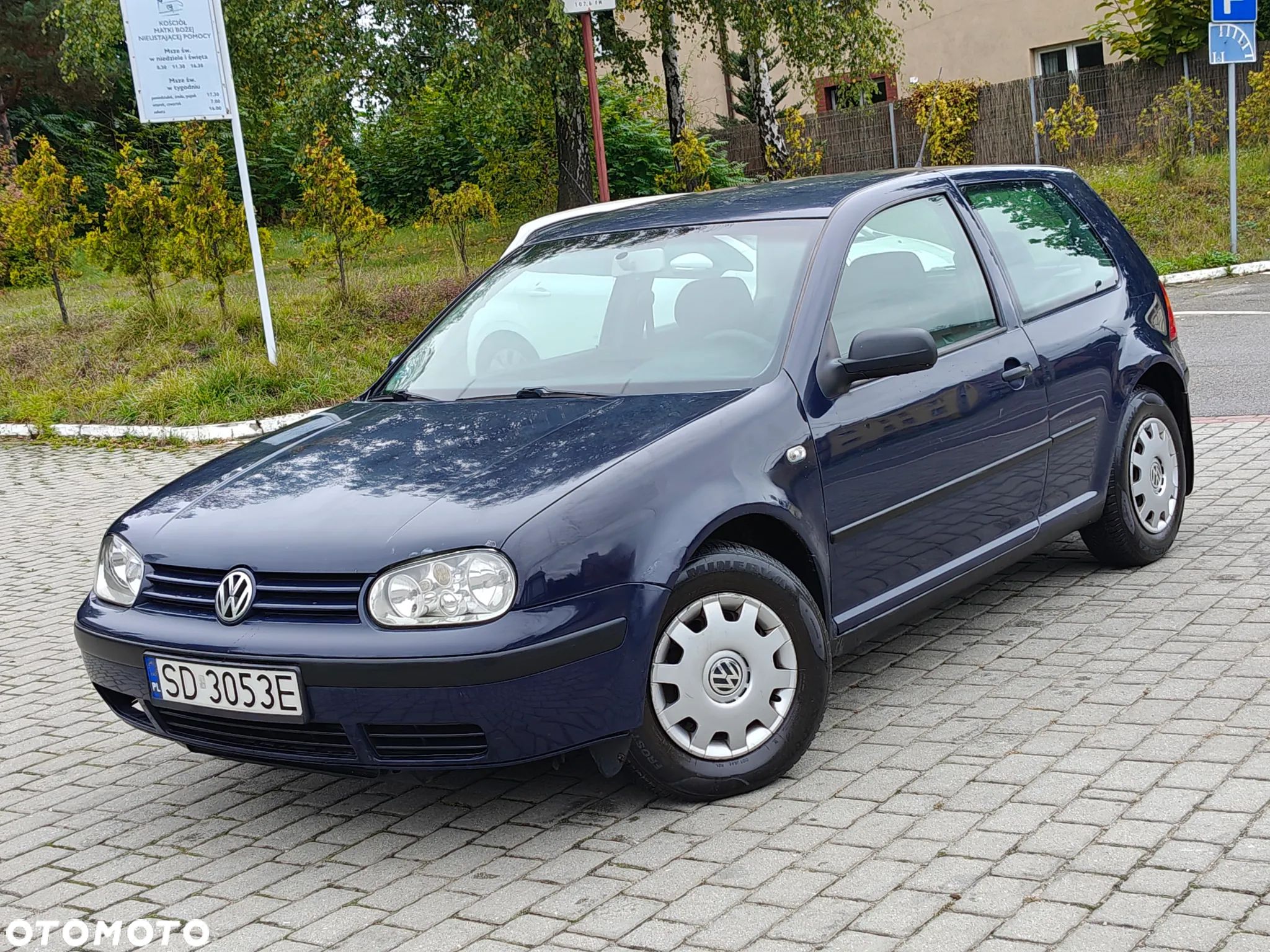 Volkswagen Polo 1.4 16V Basis - 1