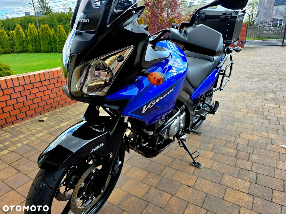 Suzuki DL - 28