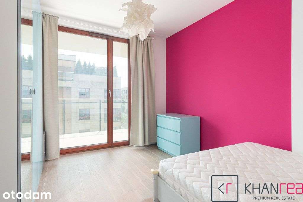 Słoneczne, duży balkon, funkcjonalnie wyposażone !