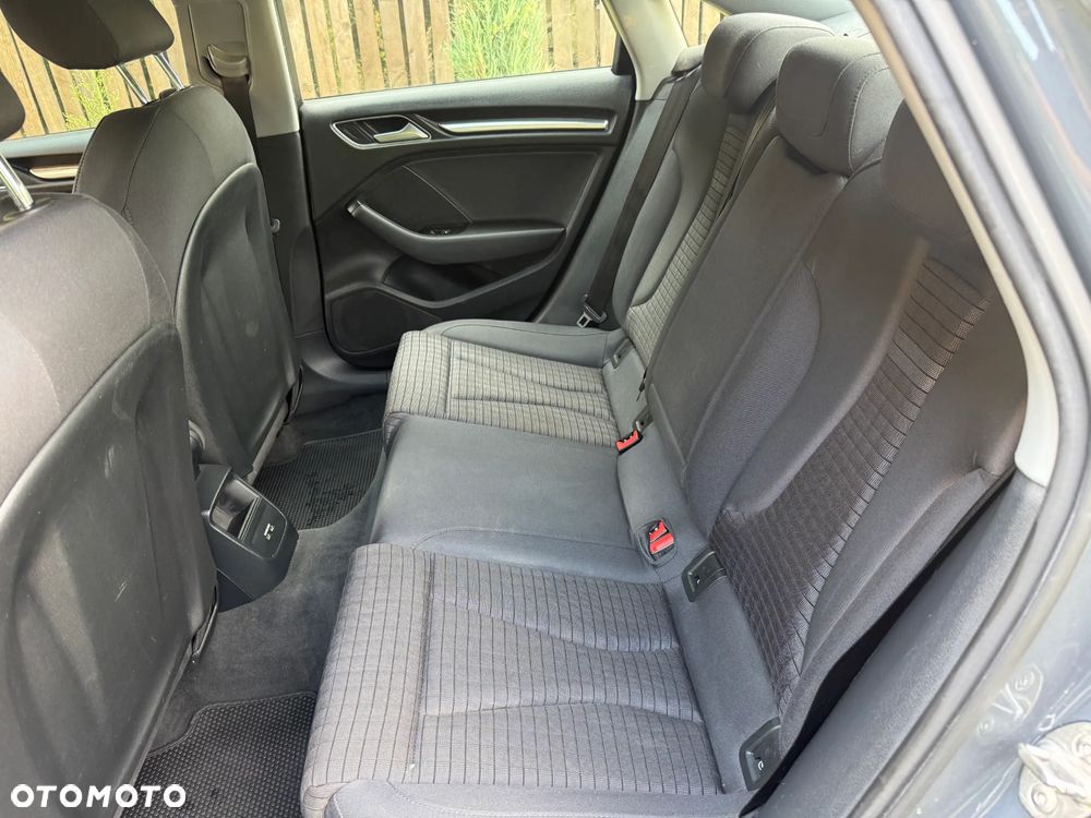 Audi A3 Limousine 1.6 TDI S tronic sport - 11