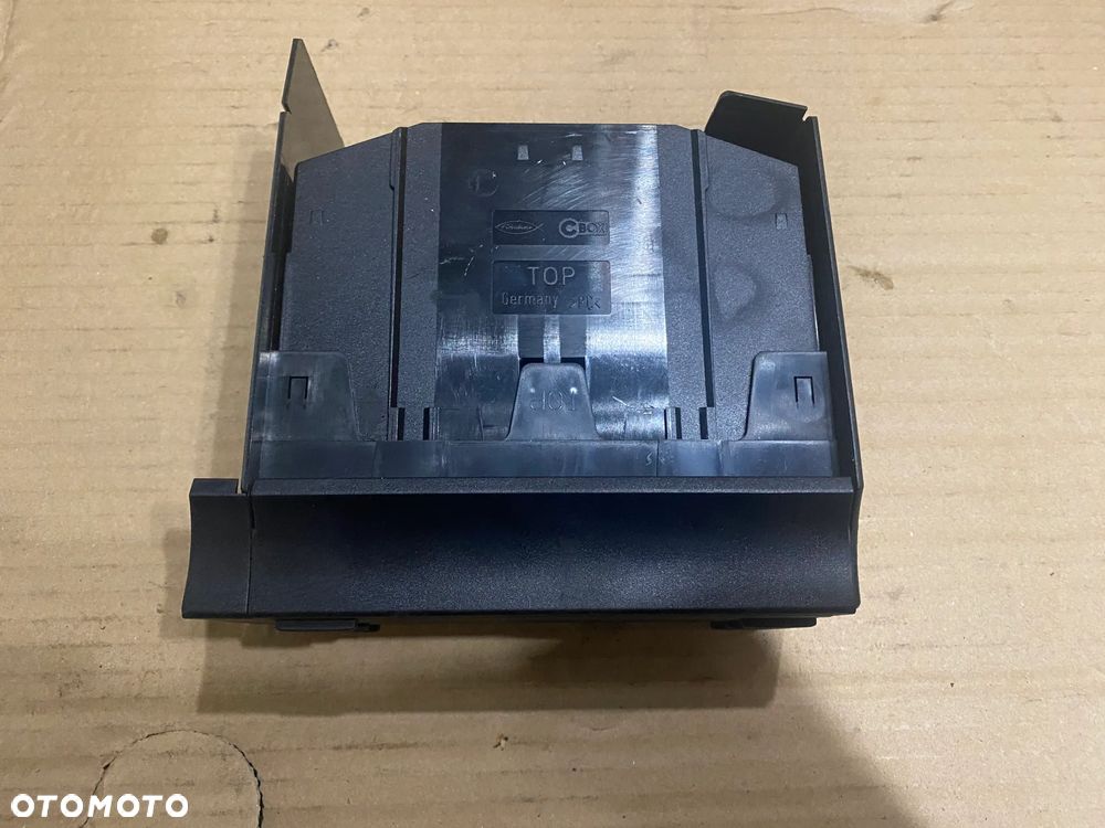 ZMIENIARKA PŁYT CD MERCEDES C KLASA W203 A2036801550 - 3