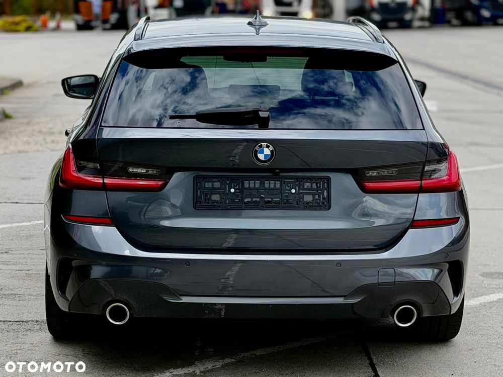 BMW Seria 3 320d mHEV M Sport - 10