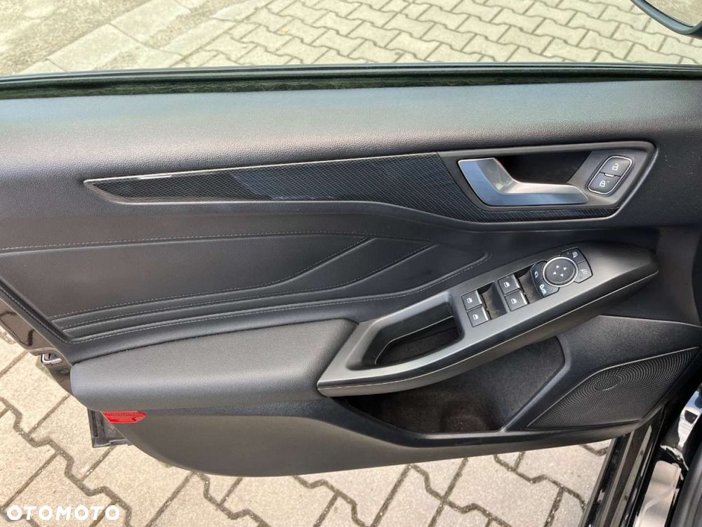 Ford Focus 2.3 EcoBoost ST Edition - 26