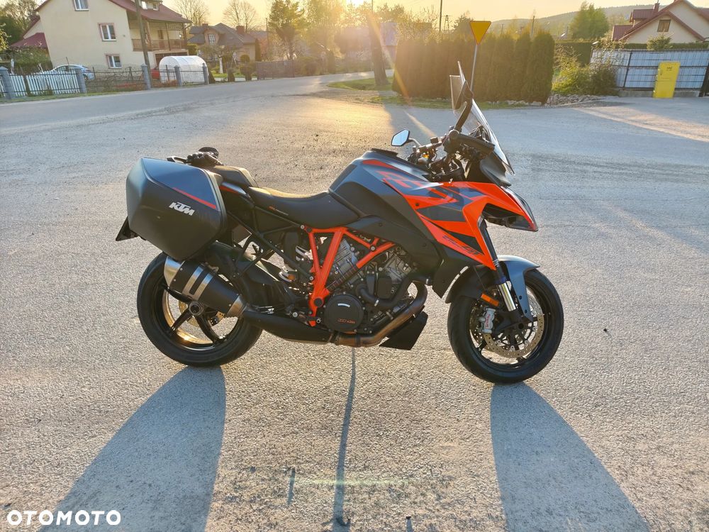 KTM Super Duke - 1