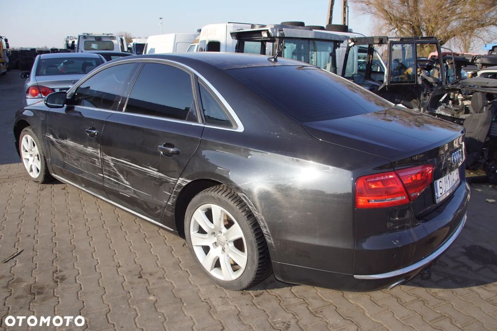 Auto na części tel 692106889 Audi A8 D4 4.2 tdi CDSB CDS skrzynia MXX kod lakieru lz9y wersja nie long drzwi ćwiartka szyba deska konsola lusterko zamek komputer zderzak czujnik fotele - 17