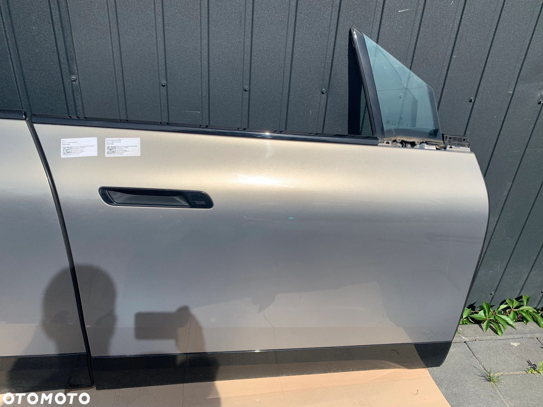 DRZWI PRAWA STRONA PRZÓD TYŁ BMW iX I20 C4A OXIDE GREY II METALLIC - 2