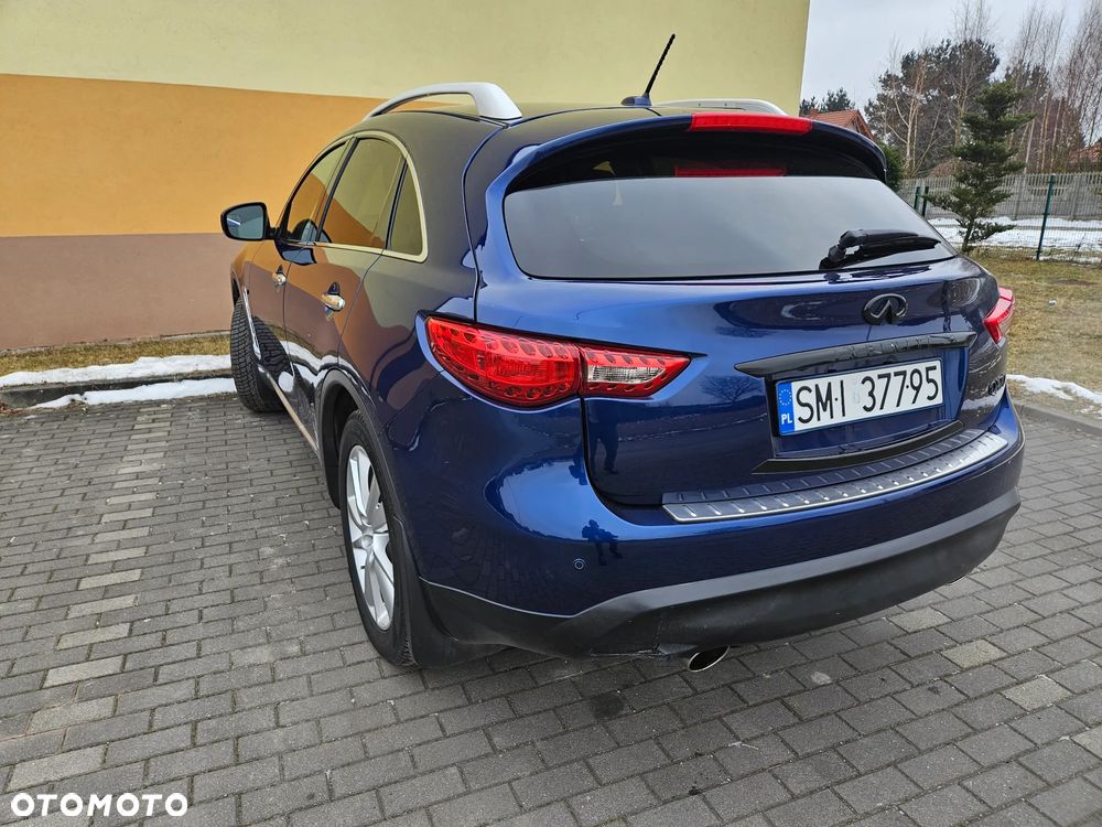 Infiniti QX70 3.7 AWD GT - 6