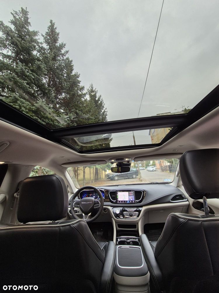 Chrysler Pacifica - 9