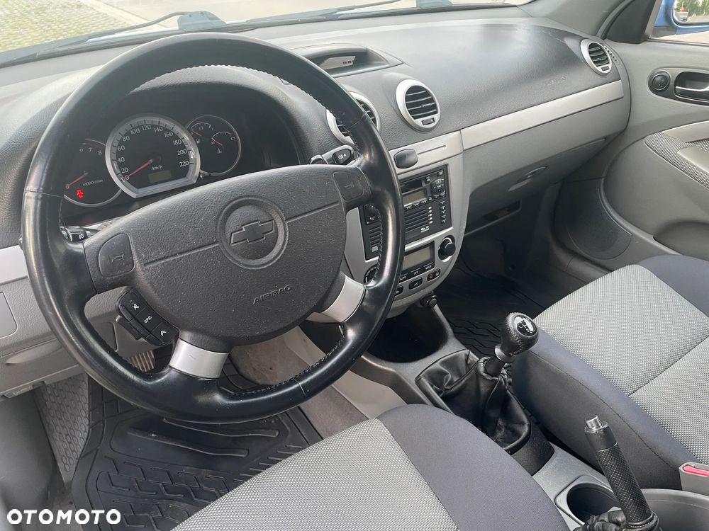 Chevrolet Lacetti - 10