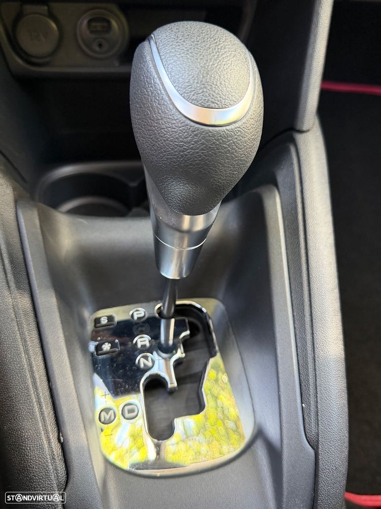 Peugeot 208 1.2 PureTech Allure EAT6 - 13