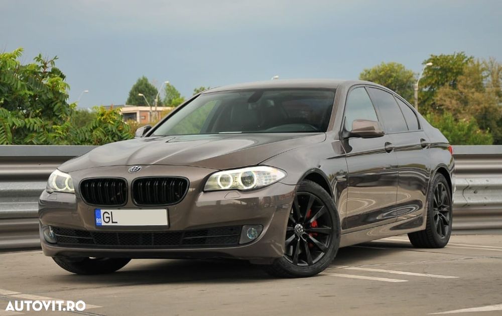 BMW Seria 5 525d xDrive Aut. - 1