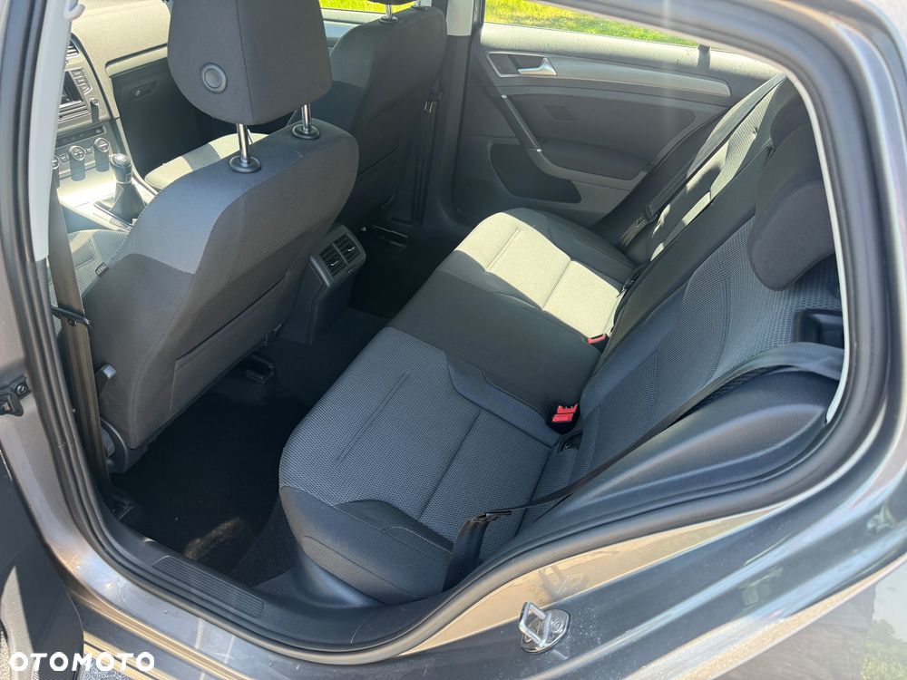 Volkswagen Golf 1.6 TDI DPF BlueMotion - 7