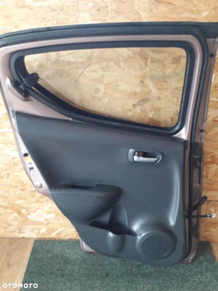 Drzwi Lewy Tył Suzuki Alto VI ZKV - 10