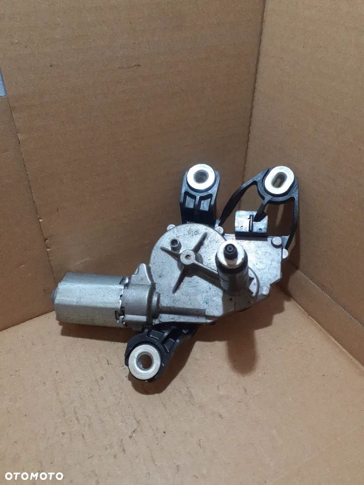 SILNICZEK WYCIERACZKI TYŁ VW GOLF V PLUS nr 5M0955711B / 0390201809 - 2
