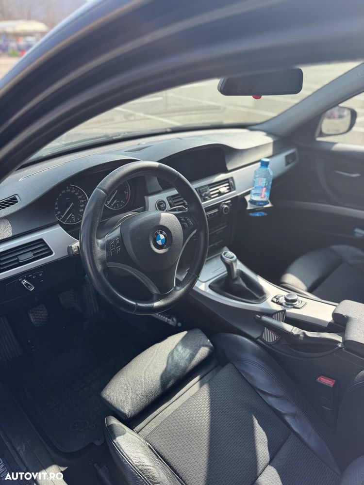BMW Seria 3 320d - 8