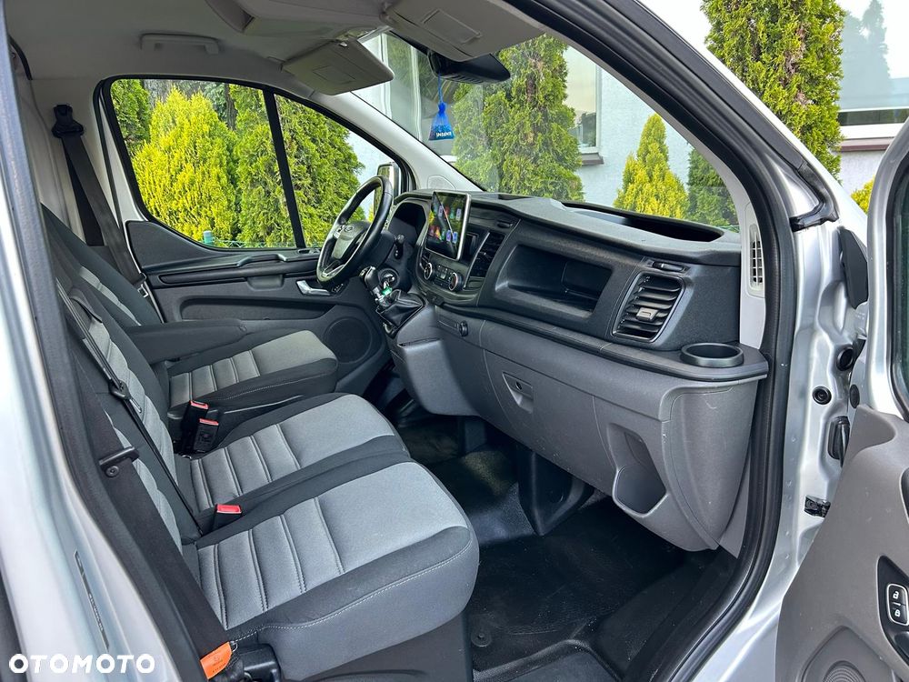 Ford Transit Custom 300 L2H1 Limited (bryg.) - 22
