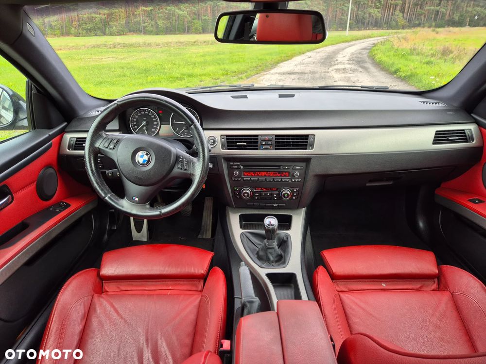 BMW Seria 3 320d - 12