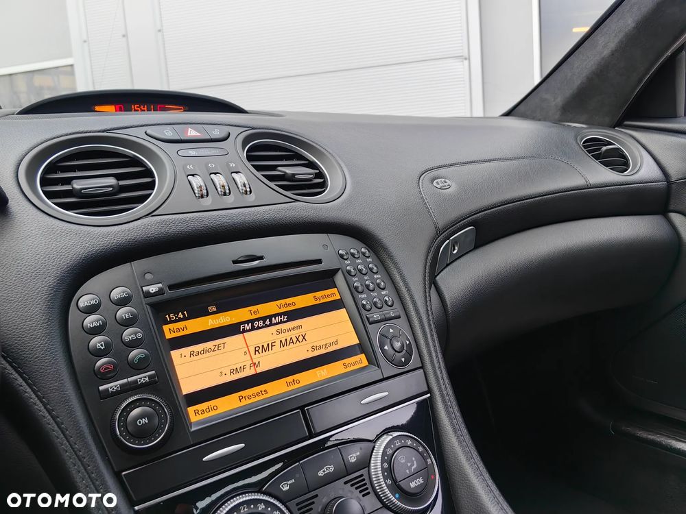 Mercedes-Benz SL - 15