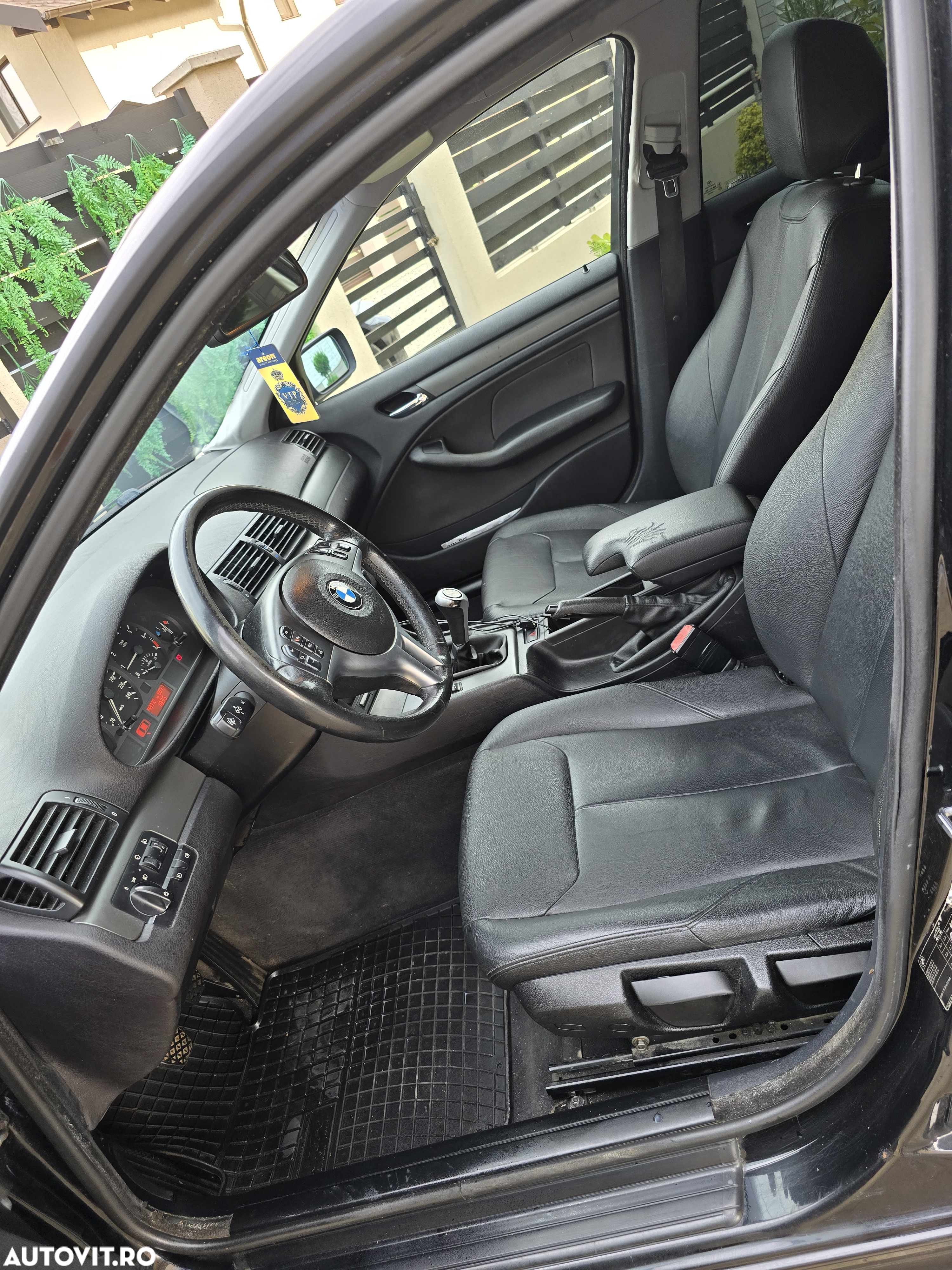 BMW Seria 3 316i Touring - 14