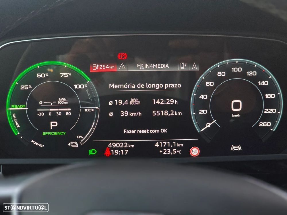 Audi Q8 e-Tron 50 quattro S line - 24
