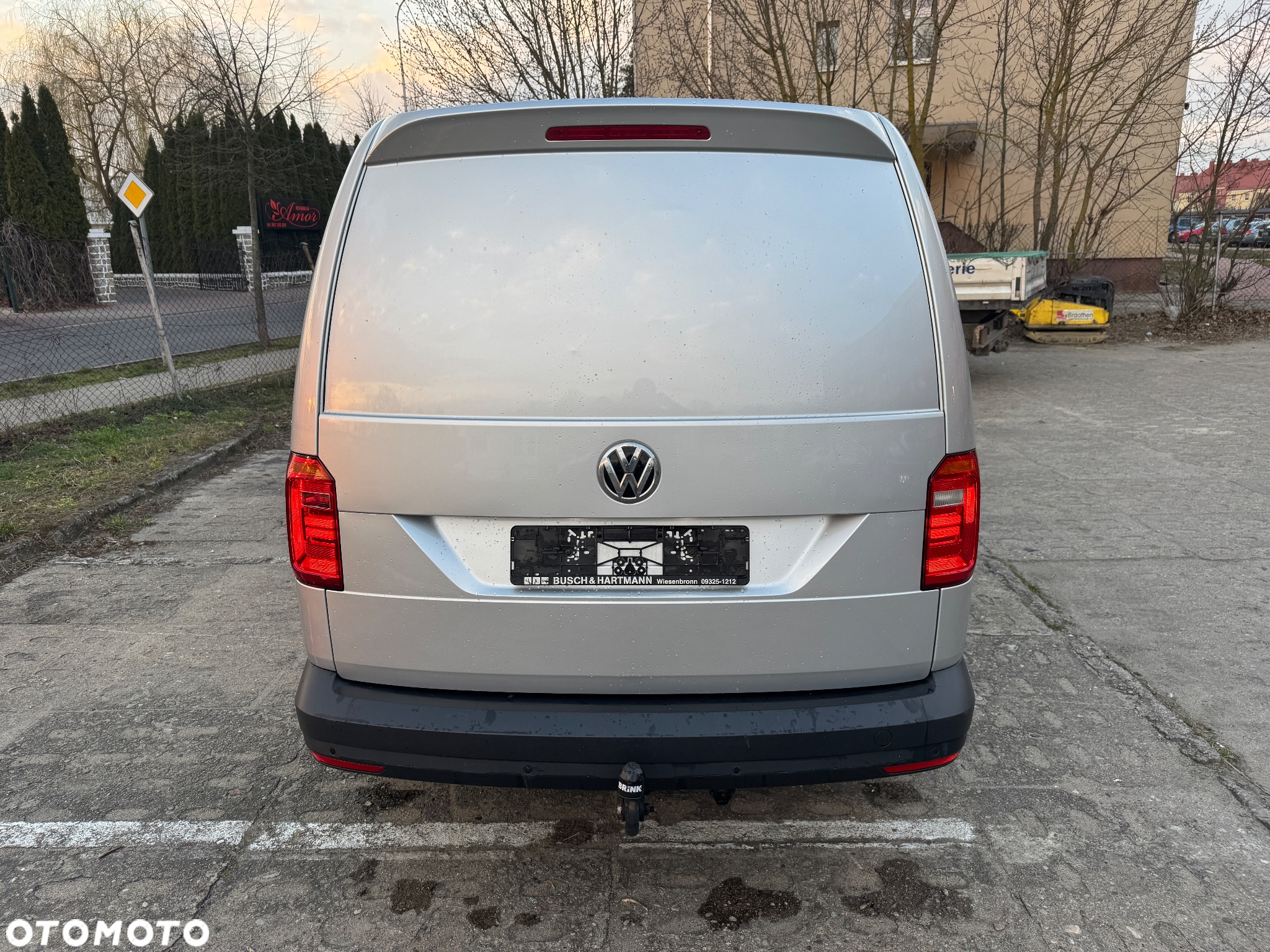 Volkswagen Caddy - 9
