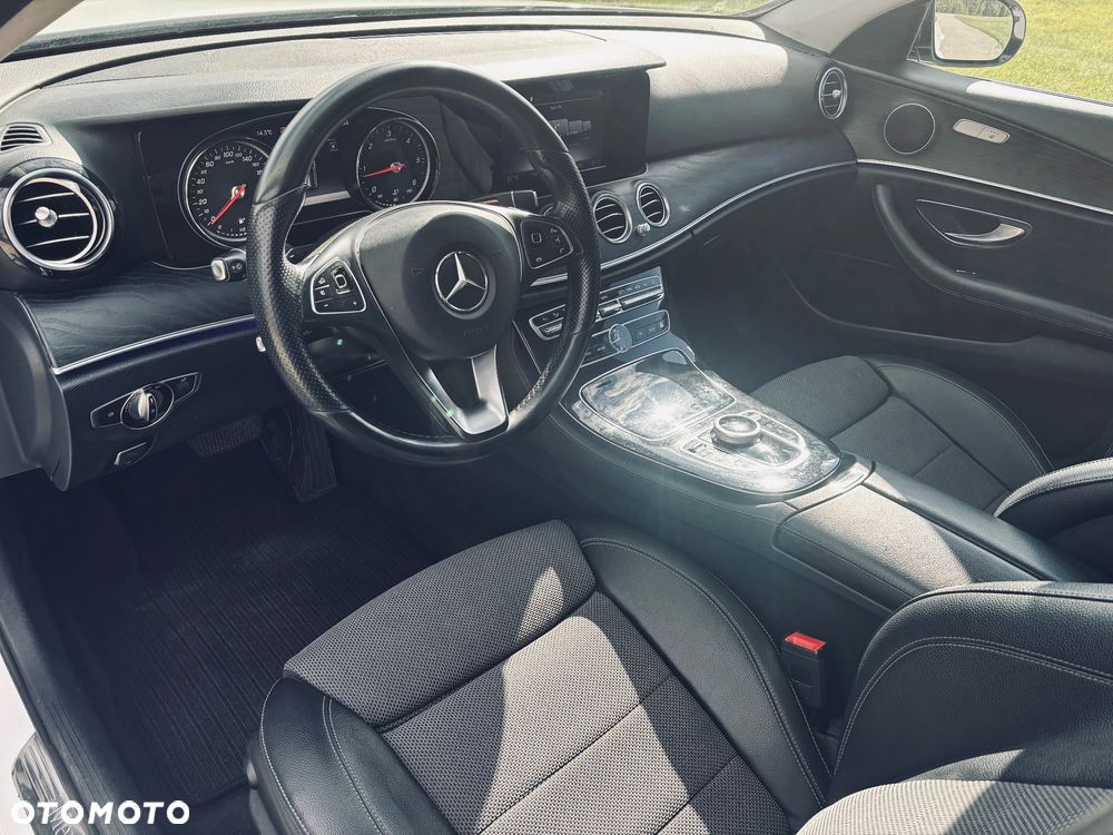 Mercedes-Benz Klasa E 220 d 9G-TRONIC - 6
