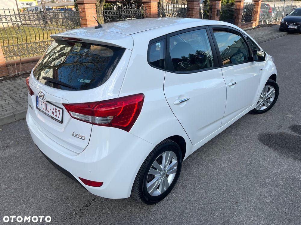 Hyundai ix20 1.4 blue Comfort - 8