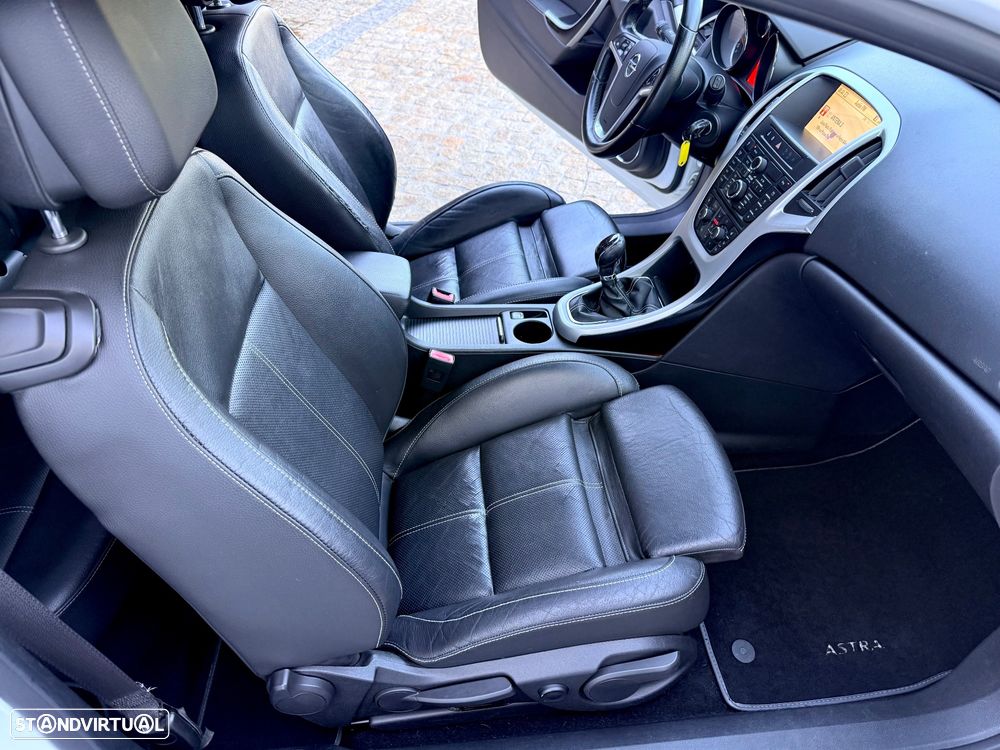 Opel Astra GTC 1.4 T - 49