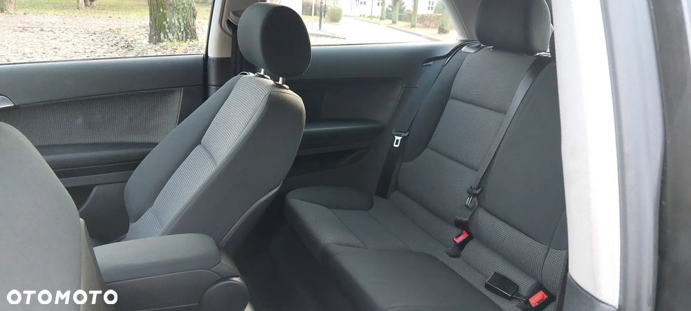 Audi A3 3-drzwiowe 1.6 Ambiente - 23