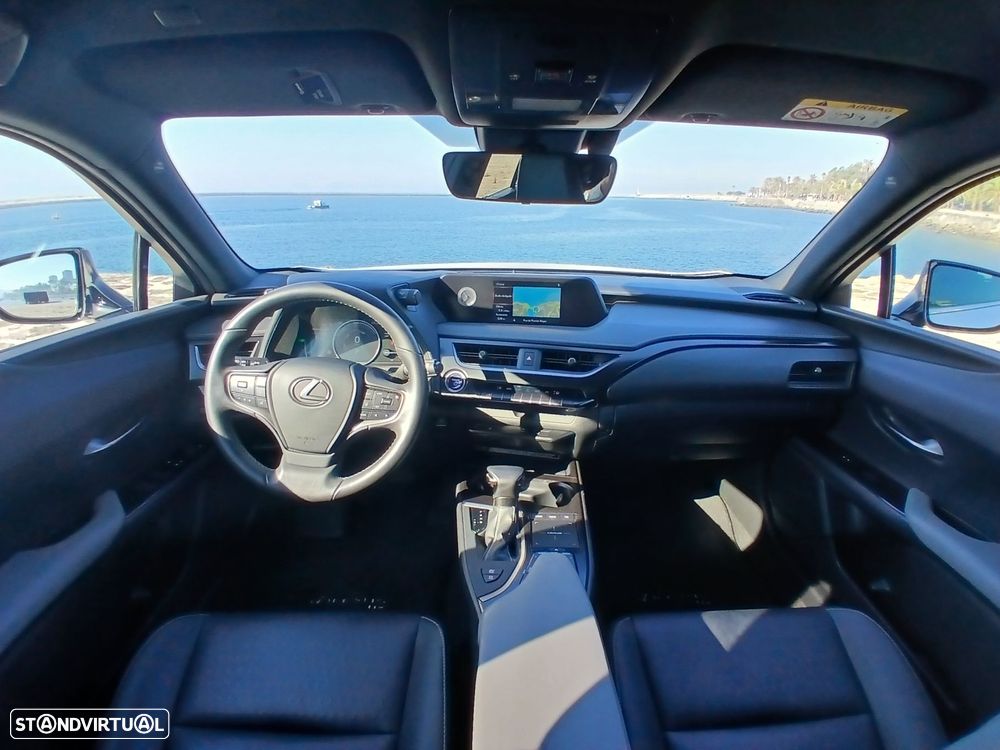 Lexus UX 250h Special Edition (LCA) - 10