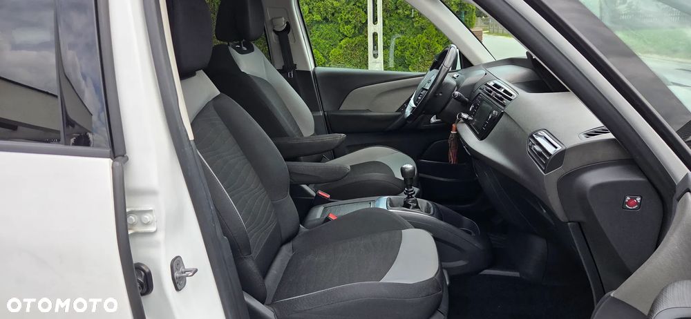 Citroën C4 Picasso - 10