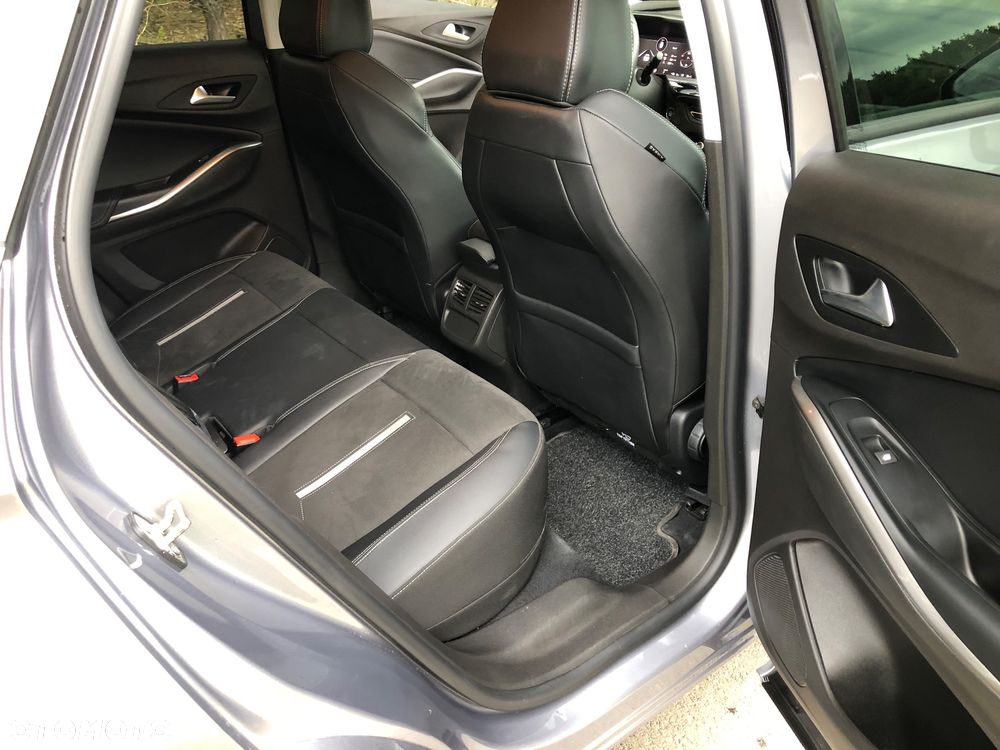 Opel Grandland X 1.6 T Design Line S&S - 13