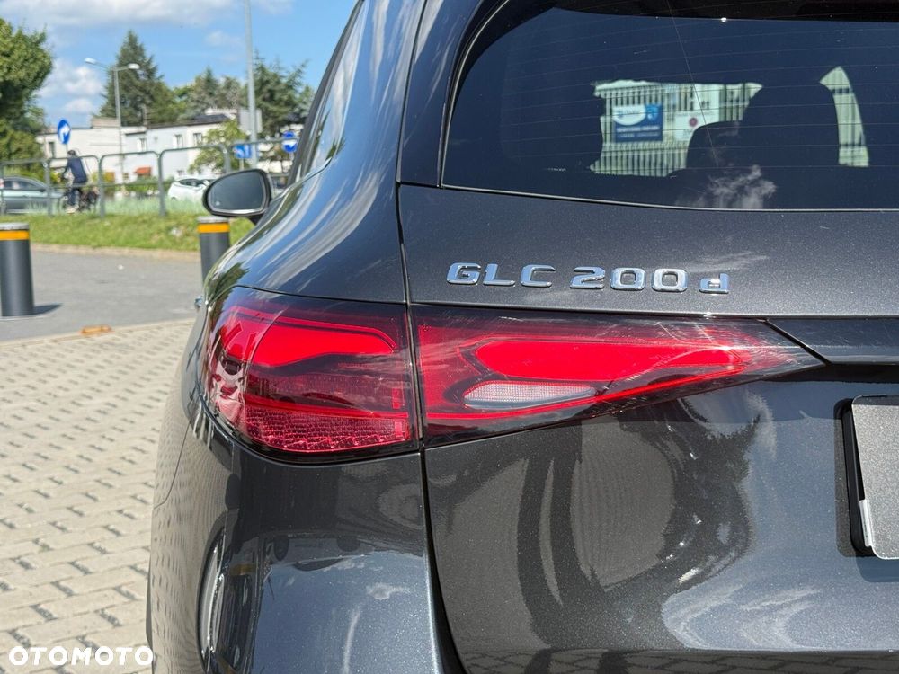 Mercedes-Benz GLC 200 d mHEV 4-Matic Avantgarde - 15