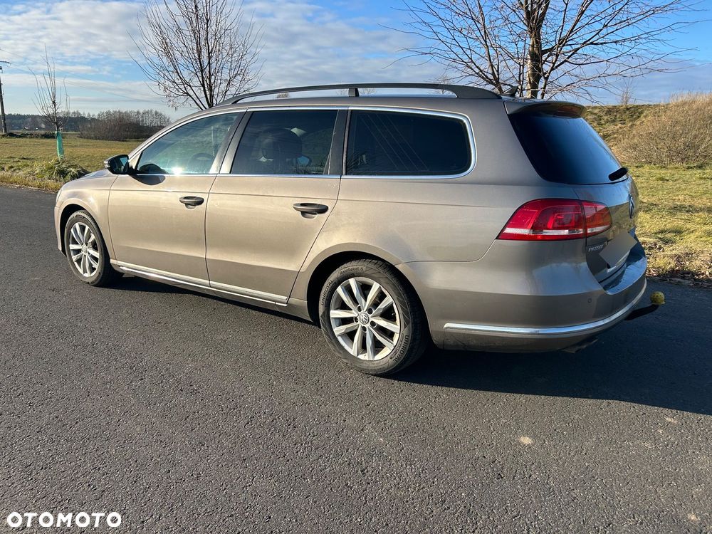 Volkswagen Passat 2.0 TDI Comfortline DSG - 3